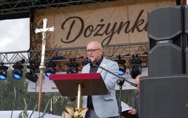 P1350792
