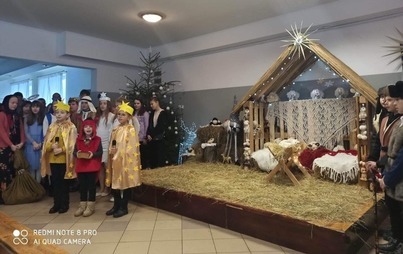 Zdjęcie do Jest taki dzień bardzo ciepły,  chodź grudniowy&hellip;
